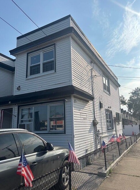 Building Photo - 132-04 Cross Bay Blvd