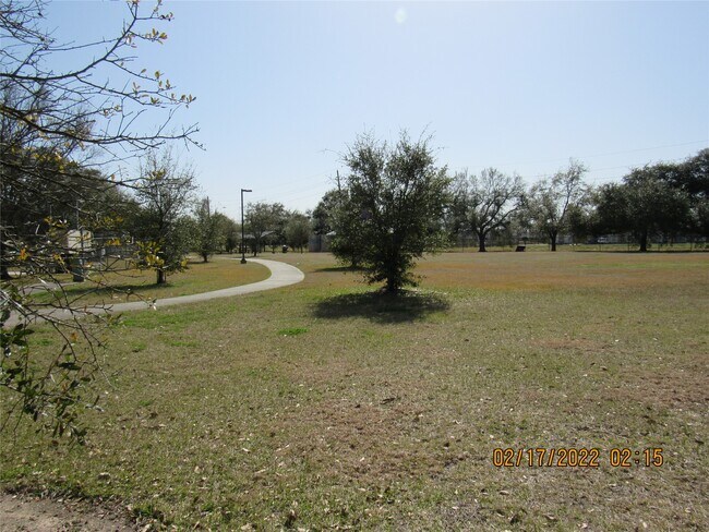 Building Photo - 15543 Weldon Dr