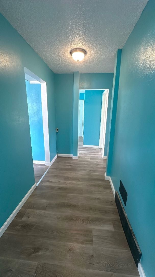 Building Photo - FOR RENT- Adorable 2 bed 1 bath in Washbur...