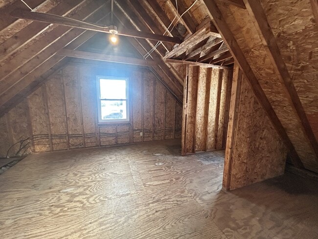 Building Photo - 3423 Minor Dr