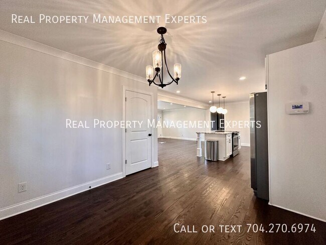 Building Photo - 4209 Kitty Dr