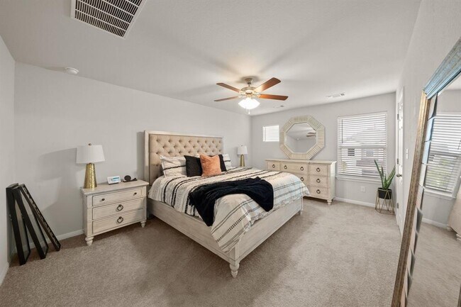 Building Photo - 3200 College Park Dr