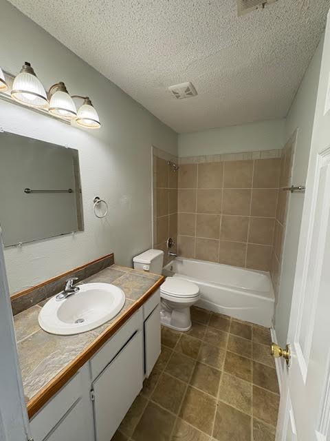 Building Photo - 1907 White Hollow Dr