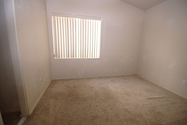 Building Photo - SOUTHWEST - 1 STORY HOME - 89147