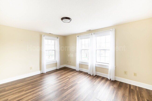 Building Photo - 2901 N Talbott St