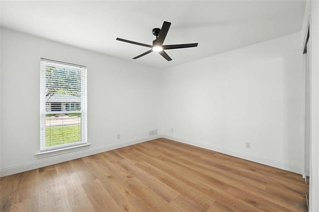 Building Photo - 7021 Thornwood Dr