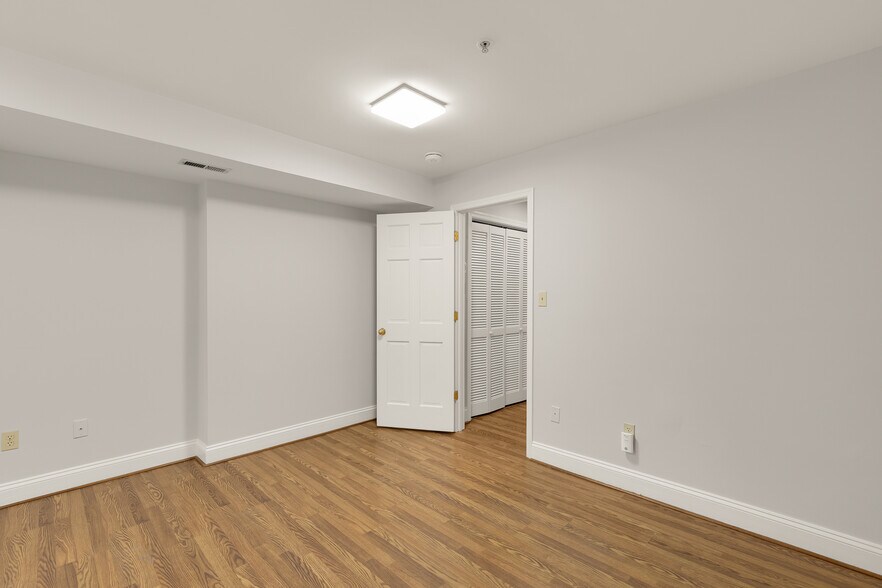 Building Photo - 1316 Irving St NW