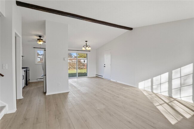 Building Photo - 247 Overland Trail