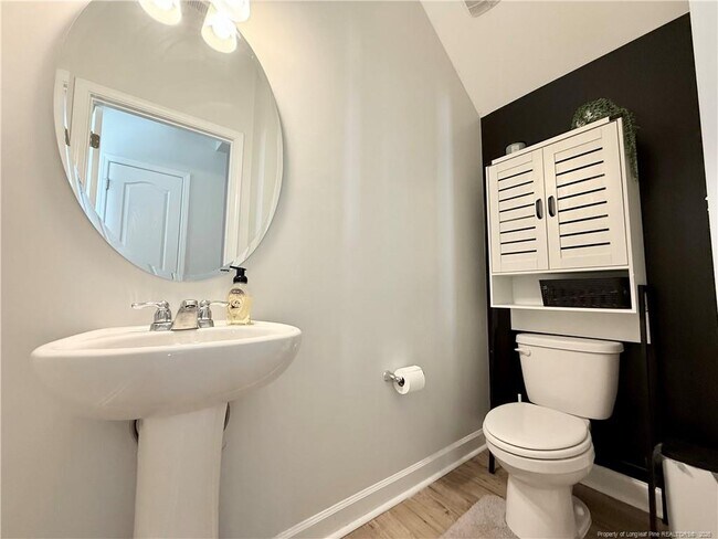 Building Photo - 39 Princelet Pt