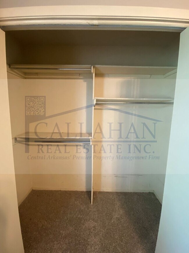 Building Photo - 114 Rimrock Pl