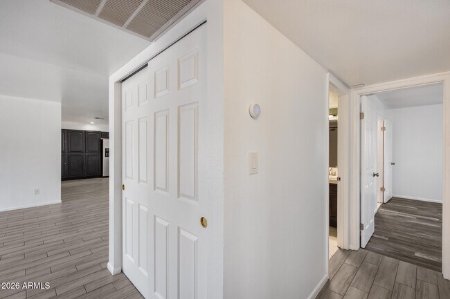 Building Photo - 8544 E Osborn Rd