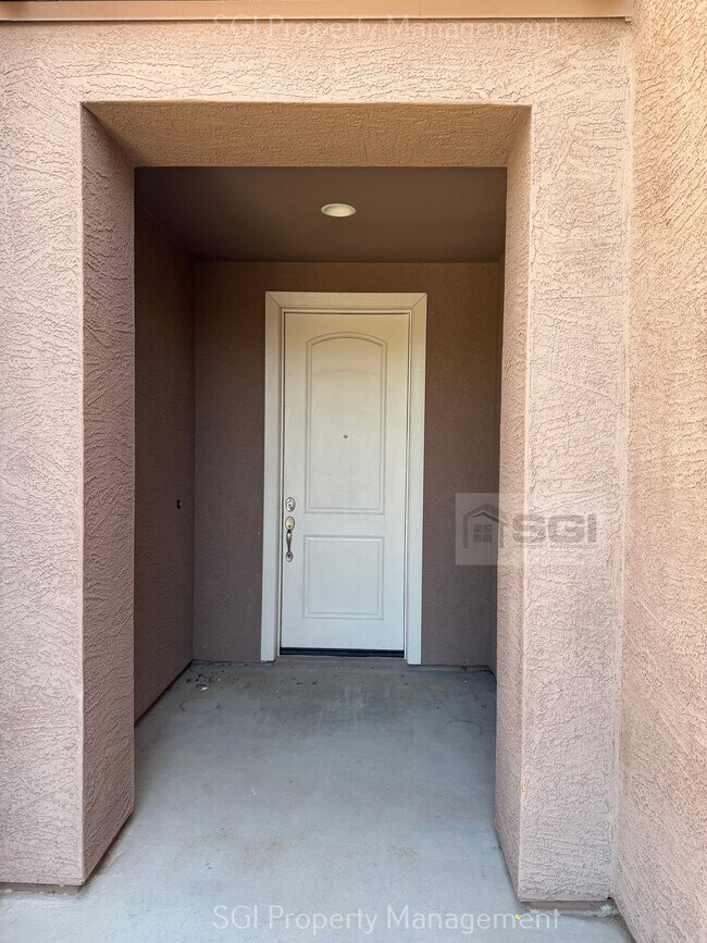 Building Photo - 9324 W Windsor Blvd