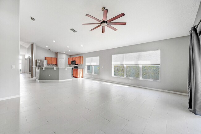 Building Photo - 1601 Wekiva Dr