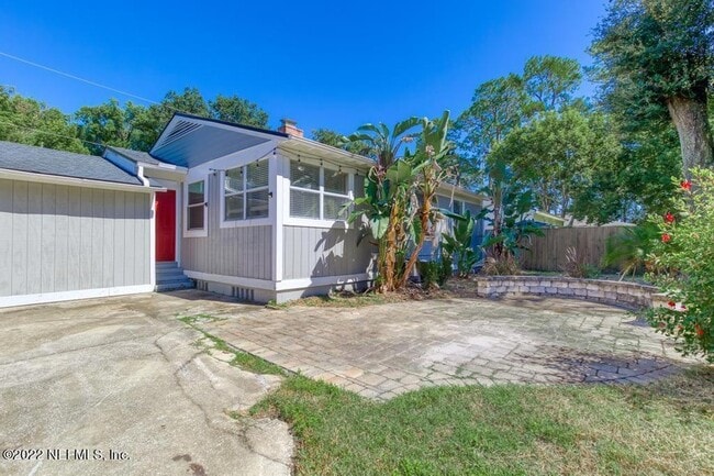 Building Photo - 1058 Willis Dr