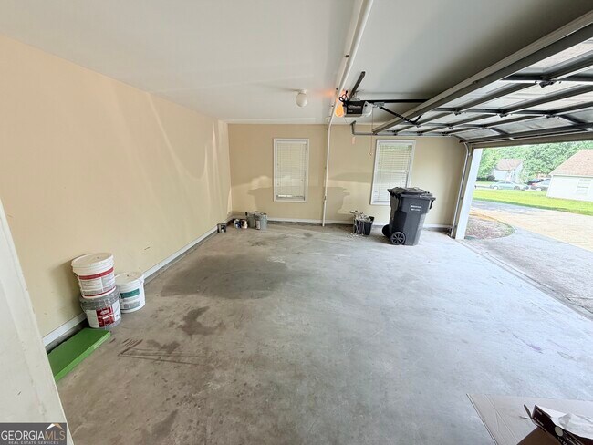 Building Photo - 3816 Landing Terrace