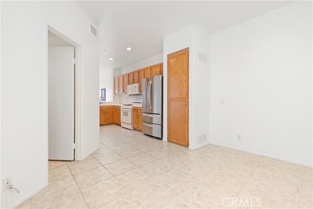 Building Photo - 46 Sobrante