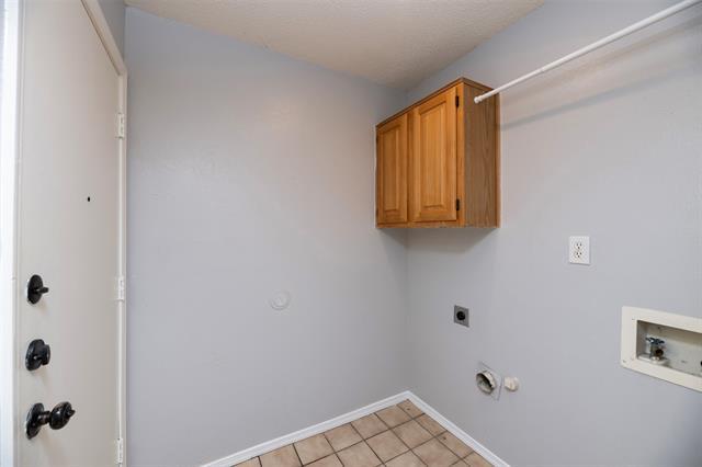 Building Photo - 4013 David Cir