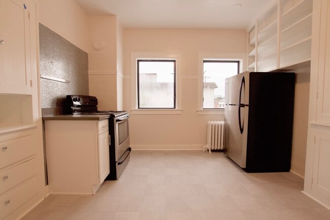 Building Photo - Rain City