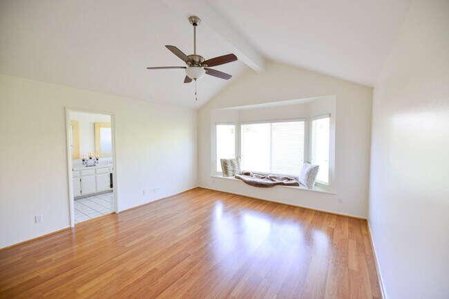 Building Photo - Charming 3 Bedroom, 2.5 Bath Home in Marbl...