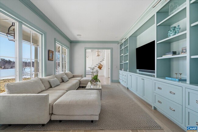 Building Photo - 4018 Fairway Dr