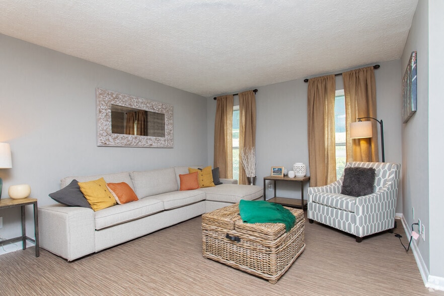 Arbors at East Cobb 1805 Roswell Rd Marietta GA 30062 Apartment Finder