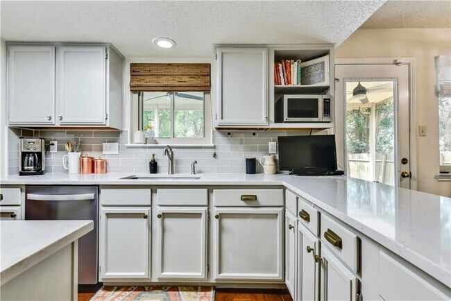 Building Photo - 6603 Corpus Christi Dr