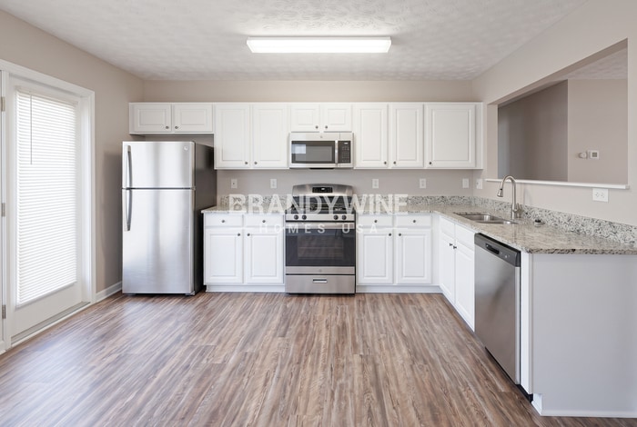 Building Photo - 41 Arrowhead Dr
