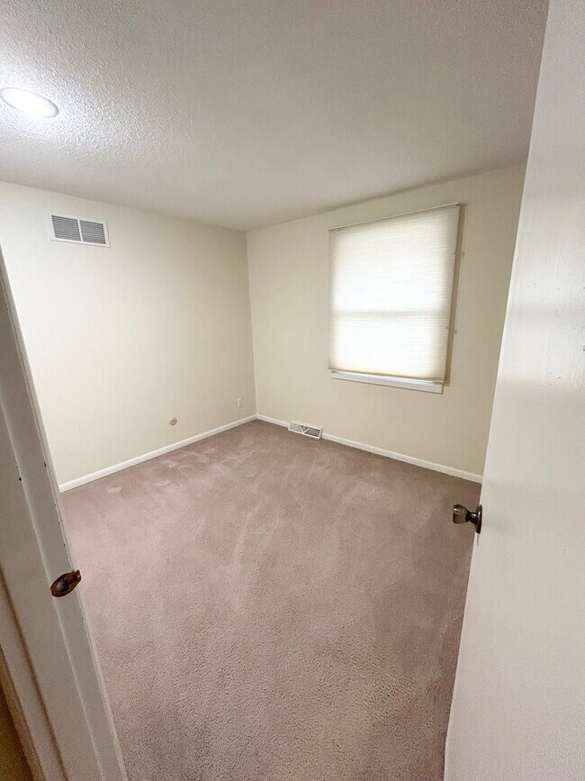 Building Photo - 5109 Coachman Rd