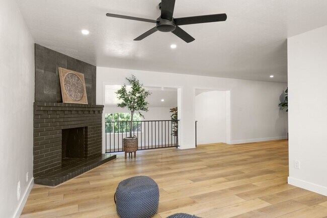 Building Photo - Modern Beauty of Downtown Roseville - 3 Be...