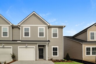 Building Photo - $500 Off 1st Month's Rent - 4 Bdrm/3 Bath, Brand New Townhome in Ocean Isle