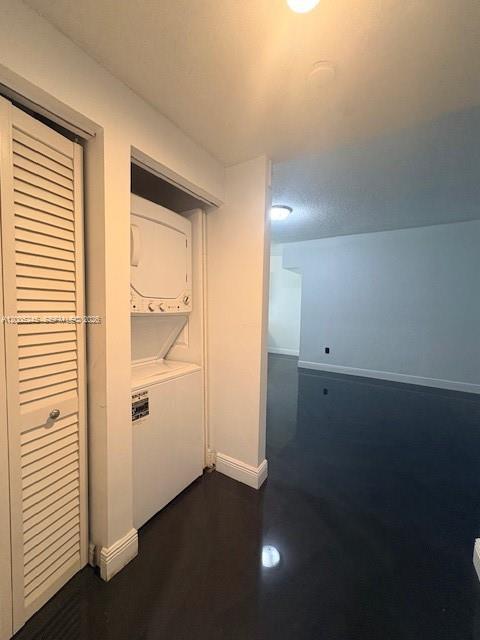 Building Photo - 8019 Lake Dr