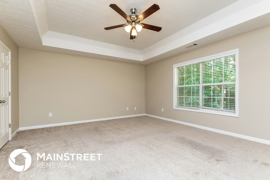 Building Photo - 2180 Castle Royale Dr