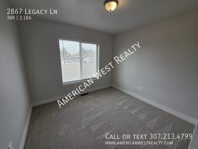 Building Photo - 2867 Legacy Ln