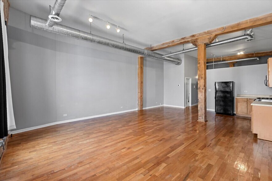 Building Photo - 1812 S Bishop St