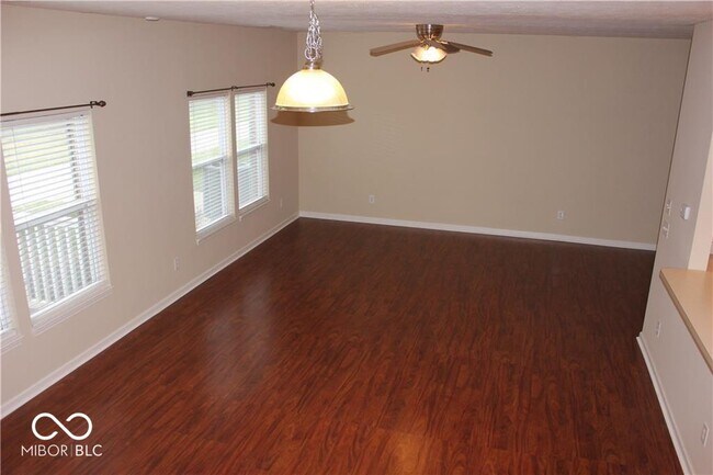 Building Photo - 13370 White Granite Dr