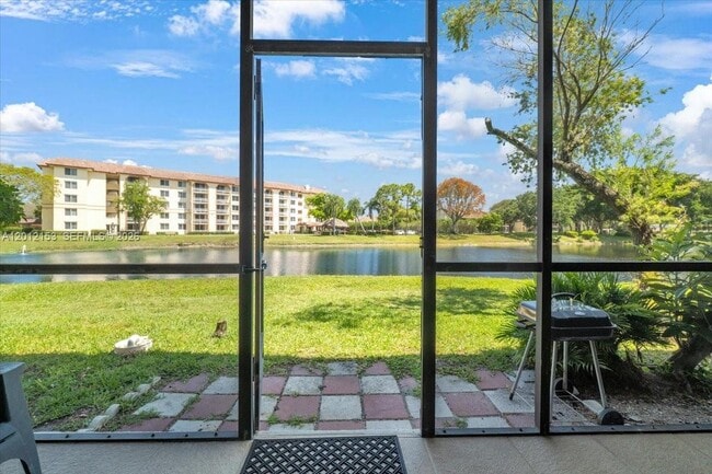 Building Photo - 1234 S Military Trail