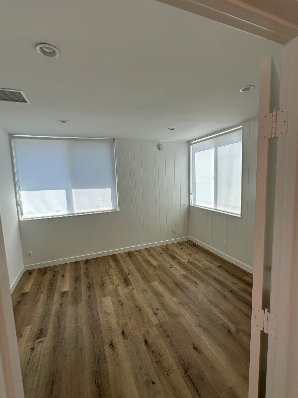Building Photo - 160 S Hayworth Ave