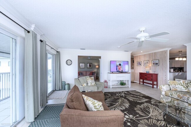 Building Photo - 1477 Park Beach Cir