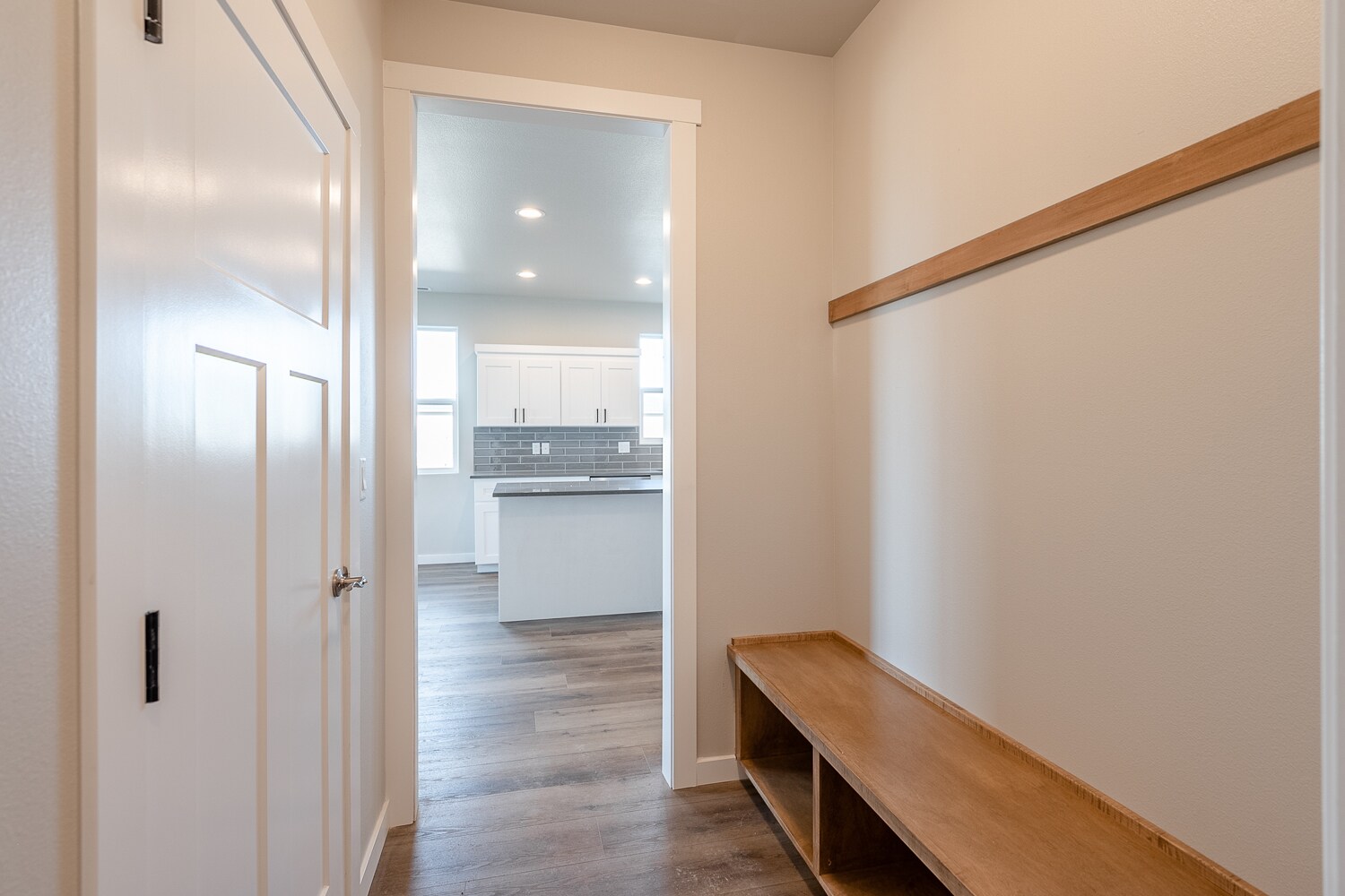 garage entry - 4075 Quinn Dr NE