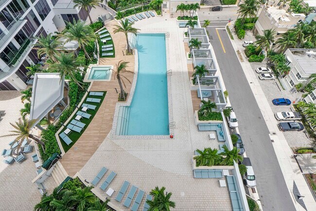 Building Photo - 151 N Seabreeze Blvd