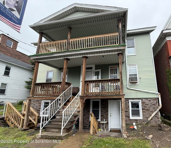 Primary Photo - 409 Pittston Ave