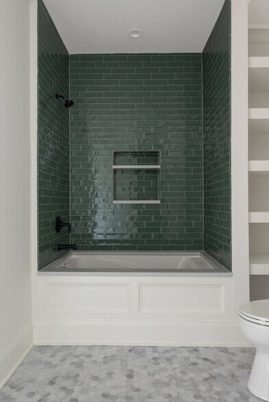 Building Photo - 4224 Granny White Pike