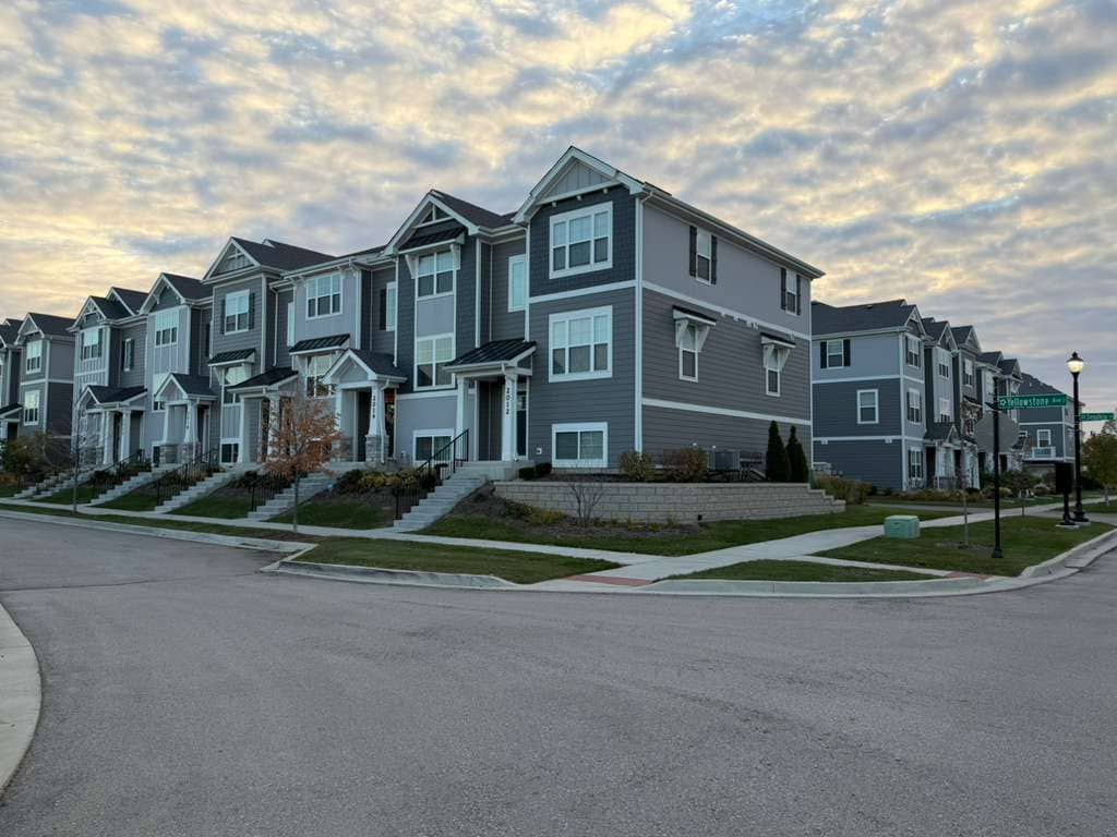 Building Photo - 2024 Yellowstone Blvd