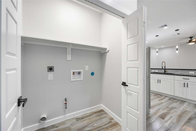 Building Photo - 784 Enterprise St