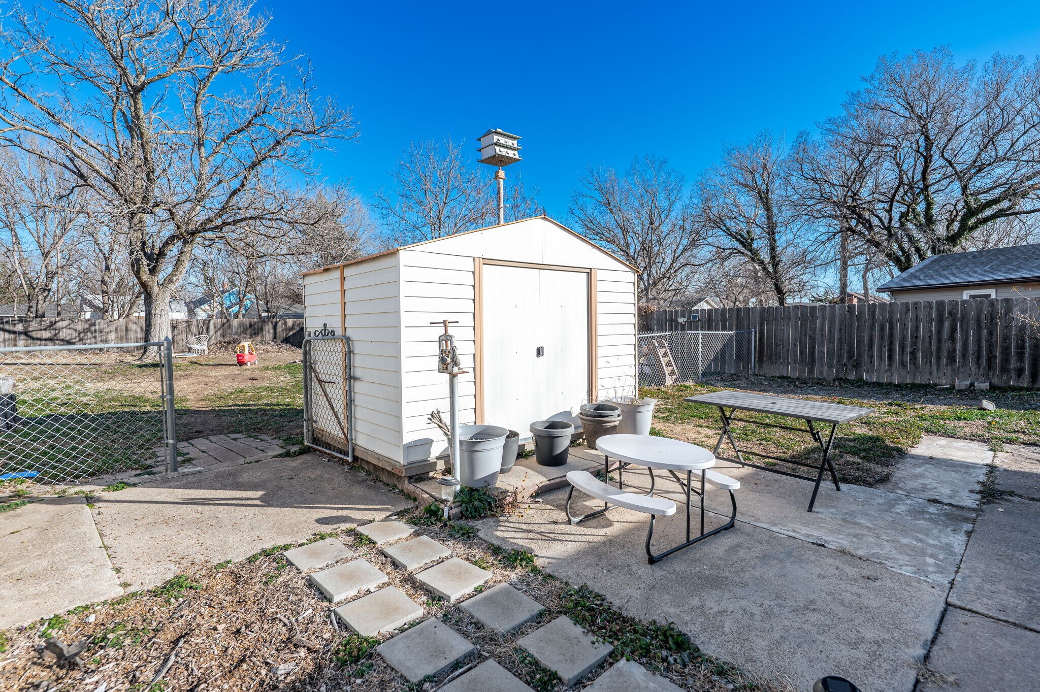 Building Photo - 3604 W Central Ave