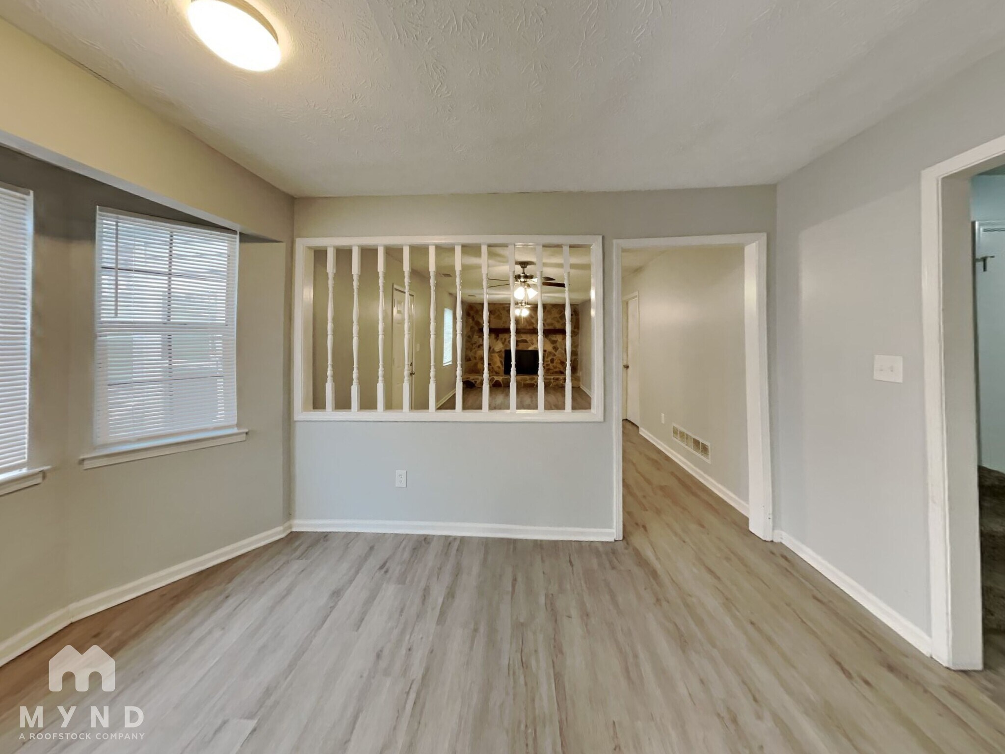 Building Photo - 2870 Woodhollow Ln