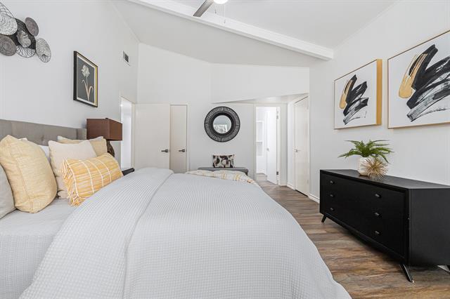 Building Photo - 736 Sherbrook Dr