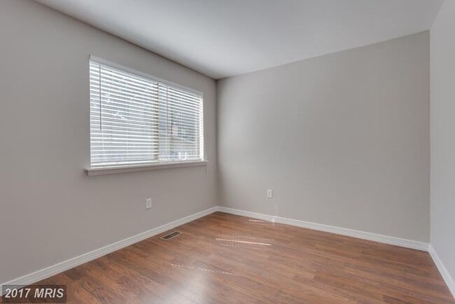 Building Photo - 5735 Nordeen Oak Ct