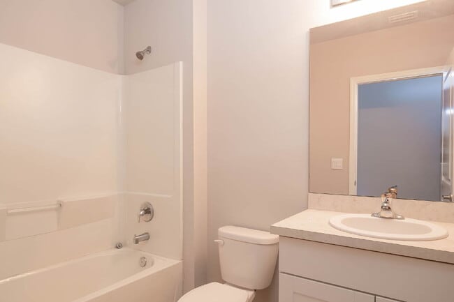 Building Photo - 18517 Cronin Sand Ln