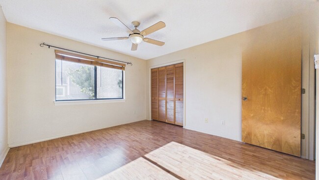 Building Photo - 9479 Tara Cay Ct